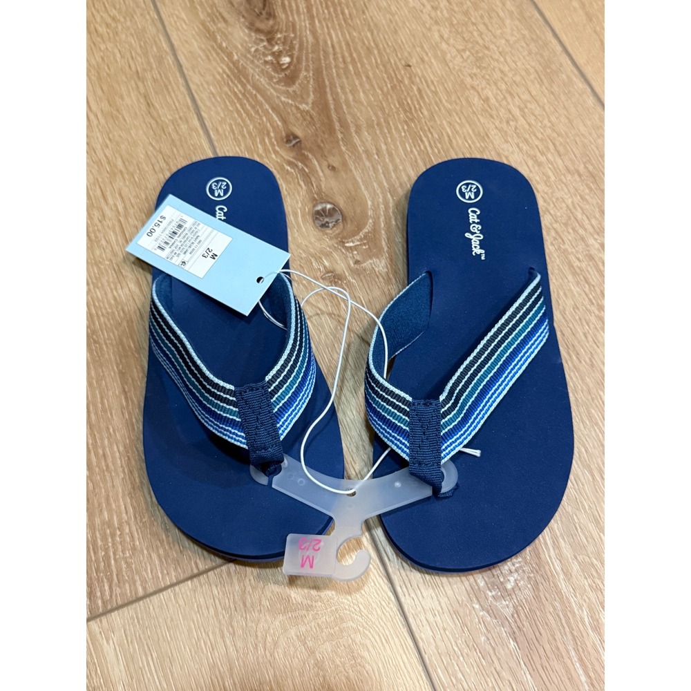 Cat & Jack Boys Navy Blue Striped Flip Flop Sandals Size M 2/3 NWT‎